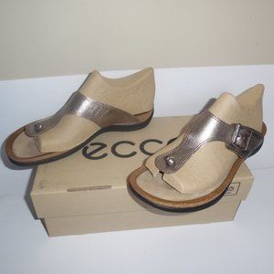 ECCO Passion Warm Grey Metallic Thong Slip Casual Comfy Leather Sandal